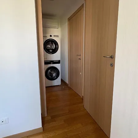 Crossroads Apartman *